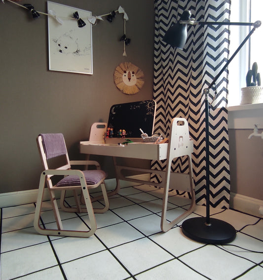 Adjustable Children Montessori Table and Chair Set Julle - Cannon Pink