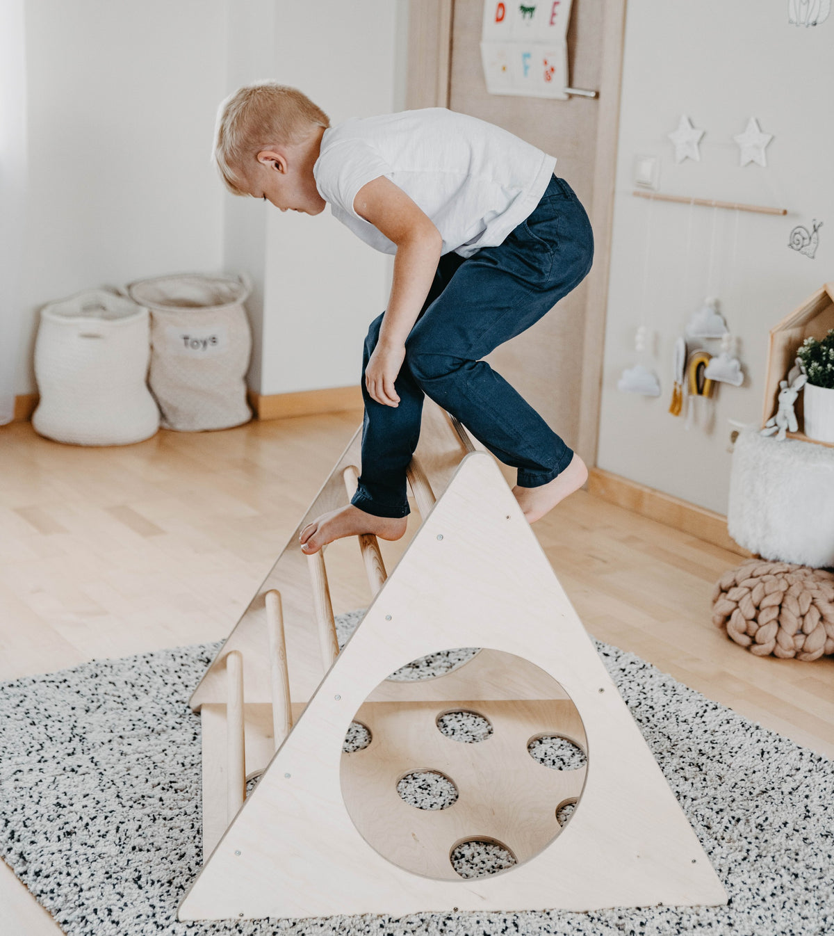 Montessori 3-Angle Climber
