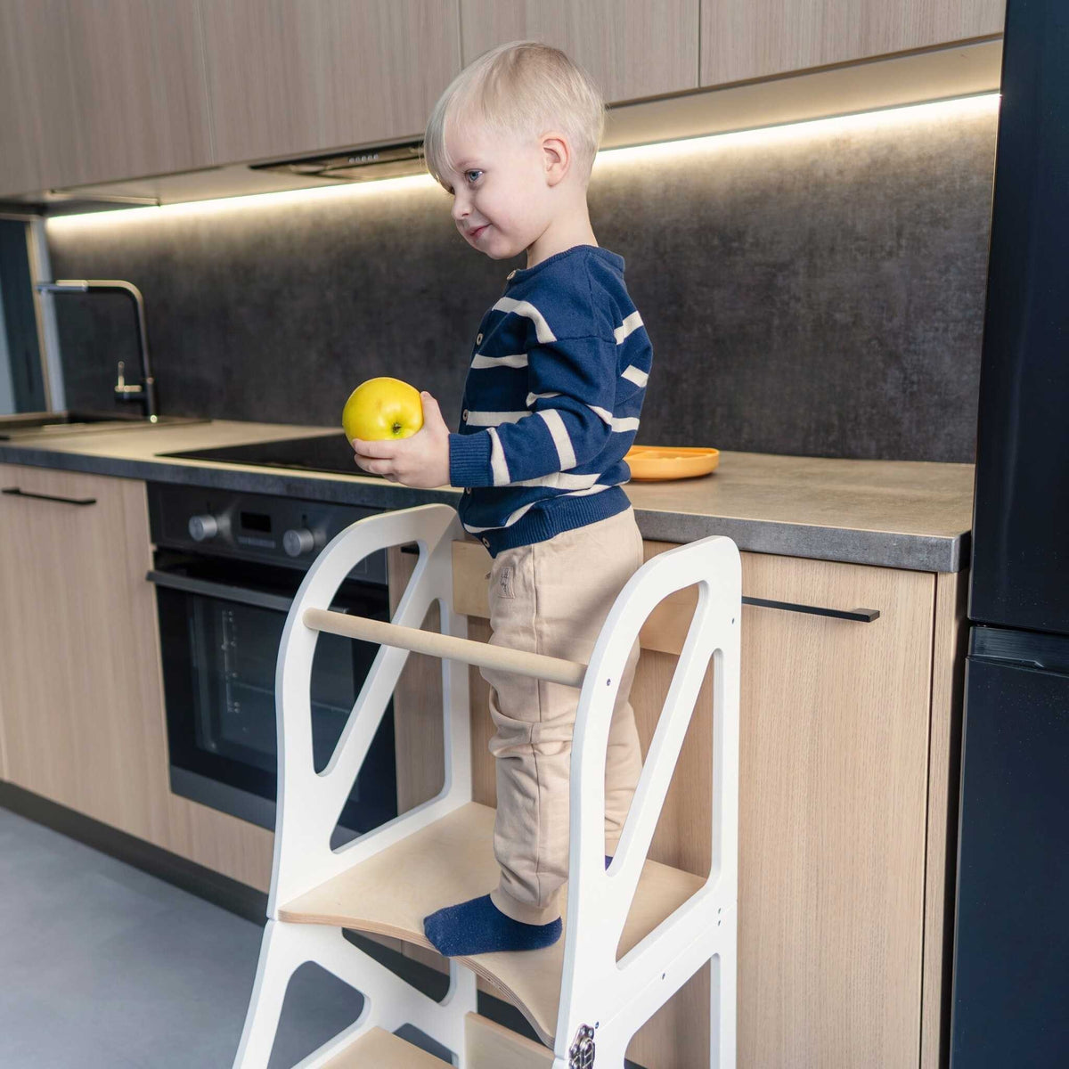 Transformable Kitchen Tower - Securestep